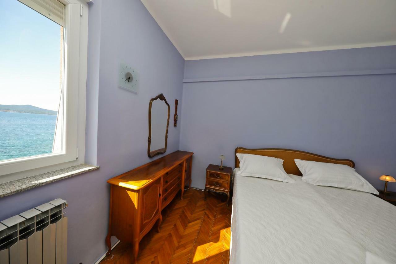 Caisa Classic Beachfront Apartment Zadar Exteriör bild