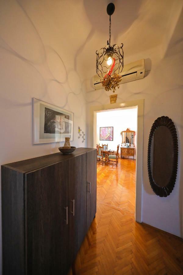Caisa Classic Beachfront Apartment Zadar Exteriör bild